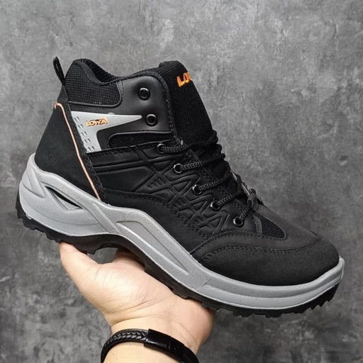 کفش کوهنوردی مردانه مدل Lowa رنگ مشکی