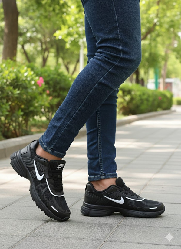 کتونی نایک وی تو کی رنگ مشکی ترند nikeV2k