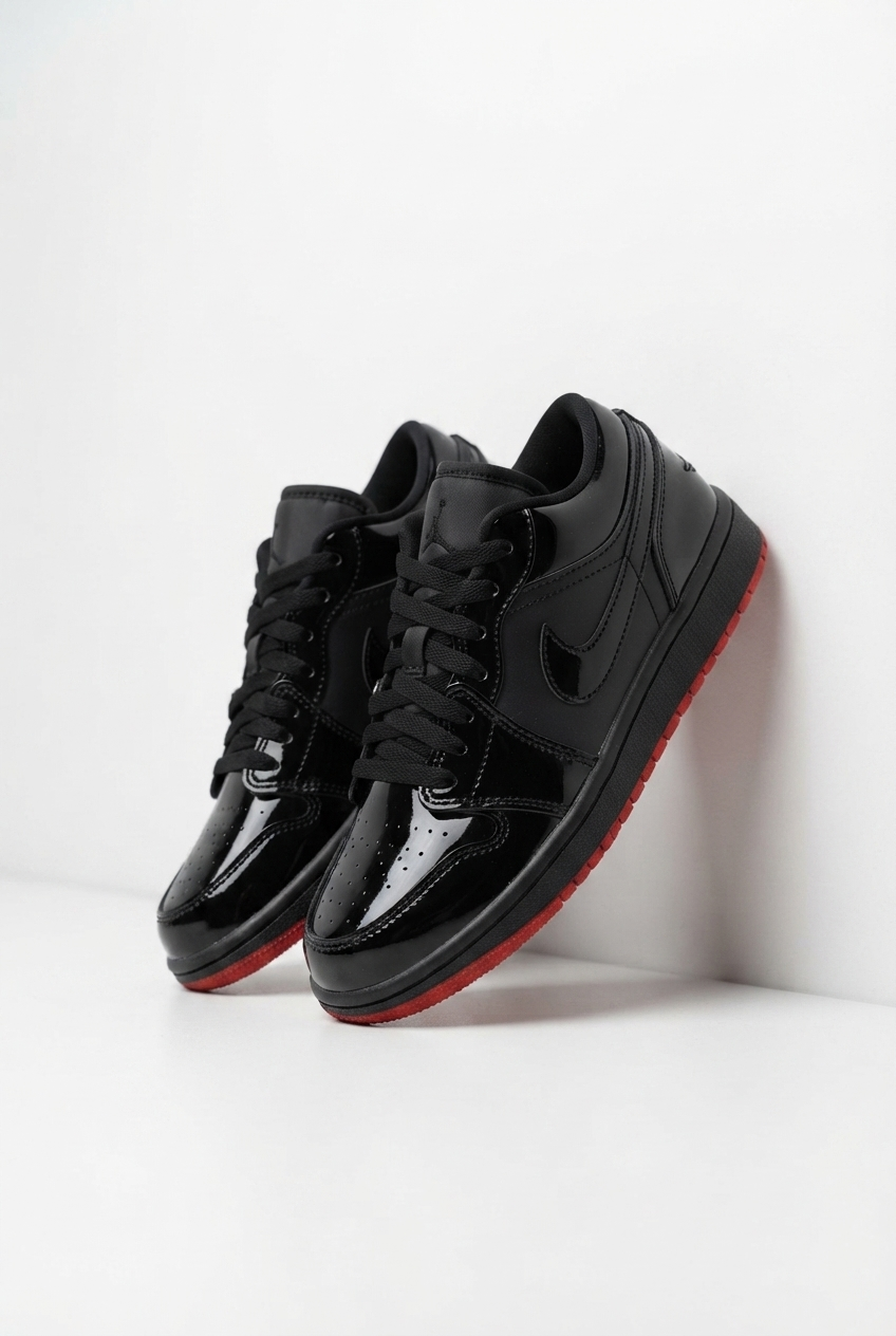 کتونی بسکتبال مردانه نایک ایر جردن 1 مشکی زیره قرمز (Air Jordan 1 Low)